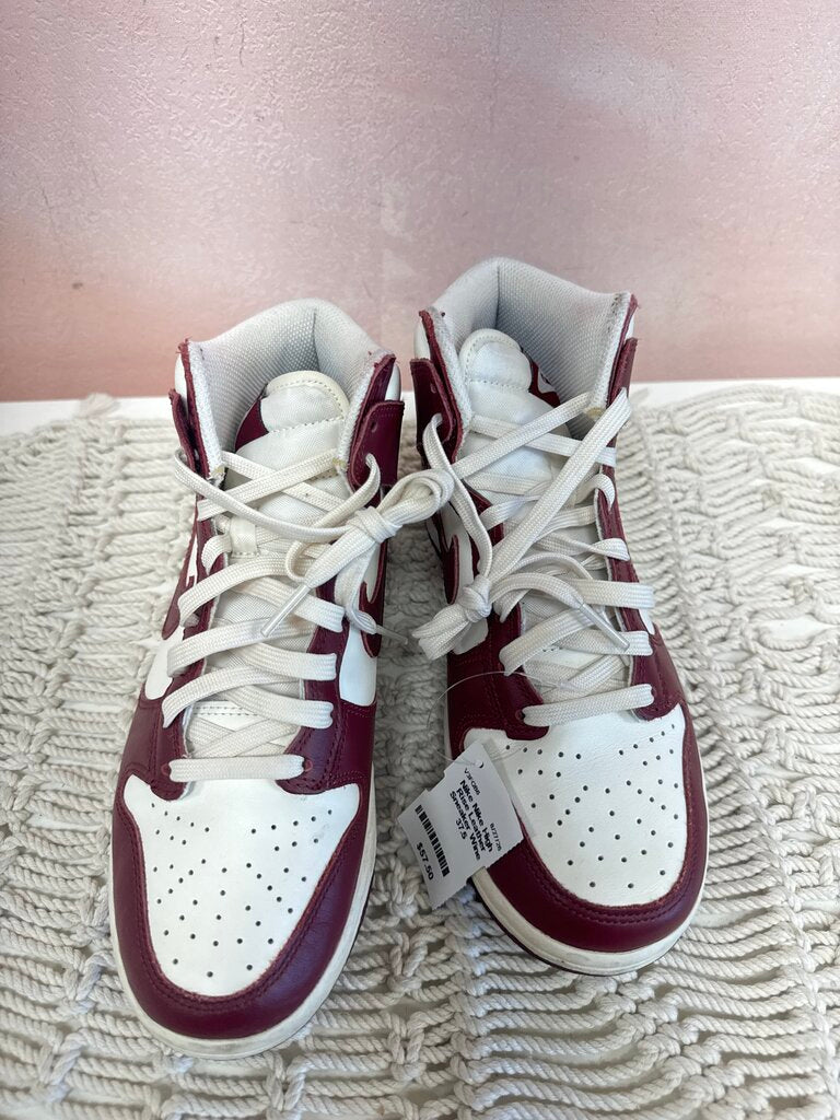 Nike High Rise Leather Sneaker