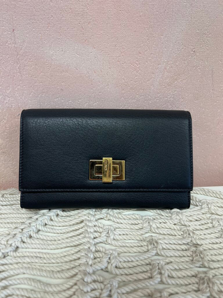 Fendi Twist Closure Continental Wallet w/ Box and Dustbag