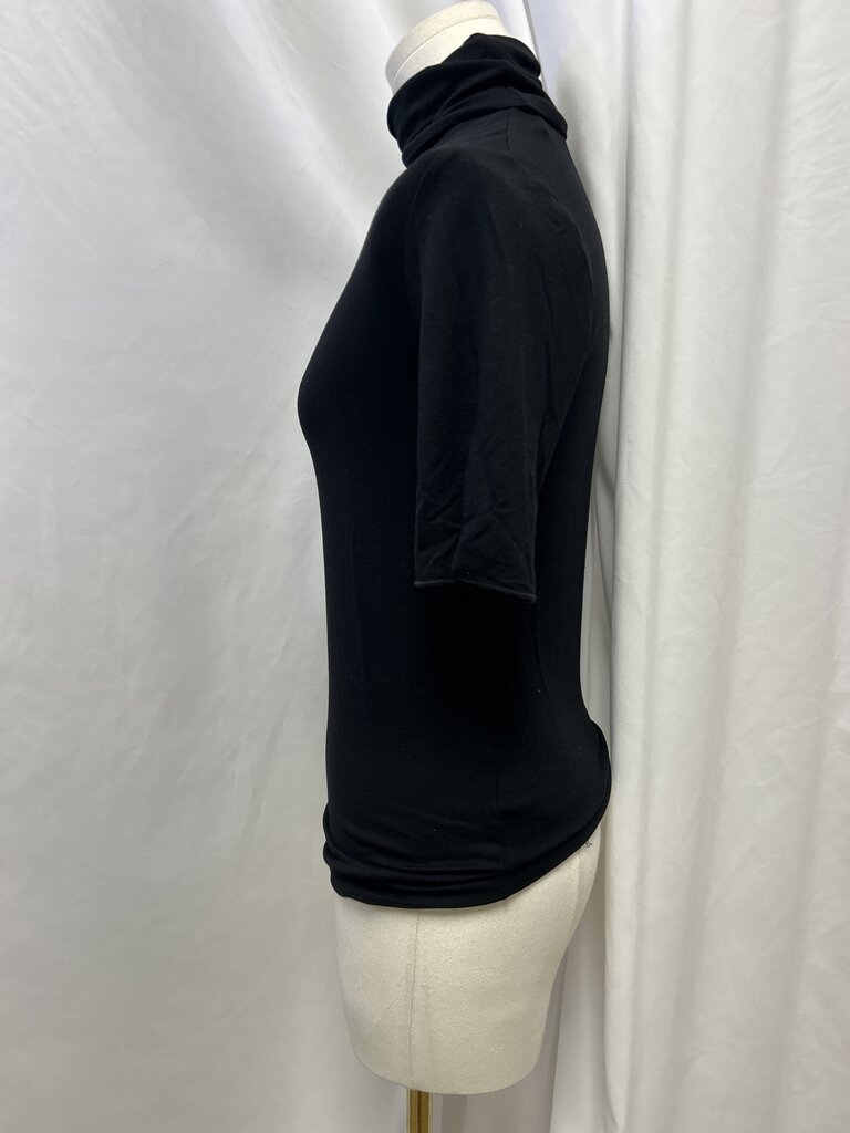 Majestic Filatures Turtle Neck