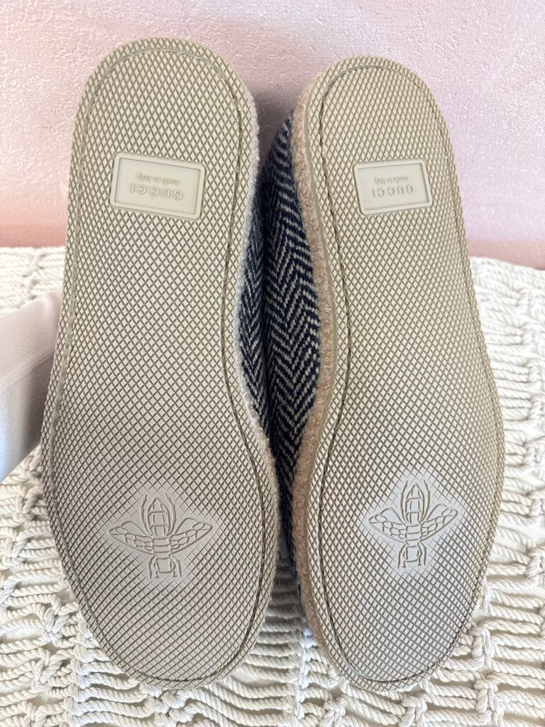 Gucci Wool Herringbone Unisex Loafers (Pristine)