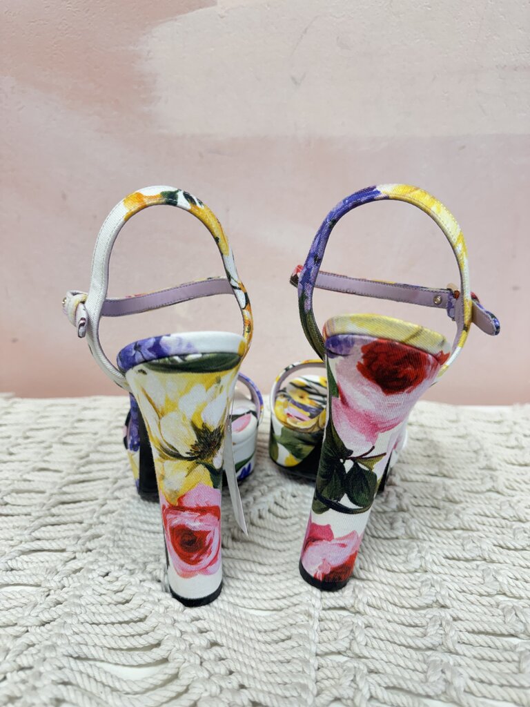 Dolce & Gabbana "Garden" Floral Pumps w/ Box & Dustbag