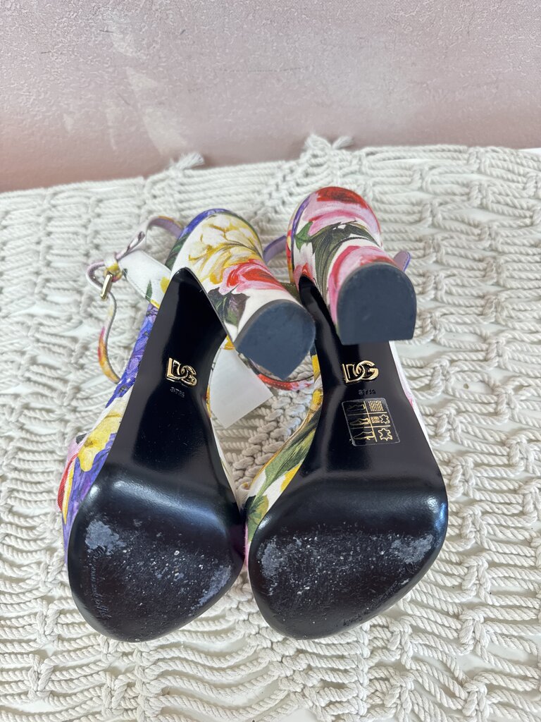 Dolce & Gabbana "Garden" Floral Pumps w/ Box & Dustbag