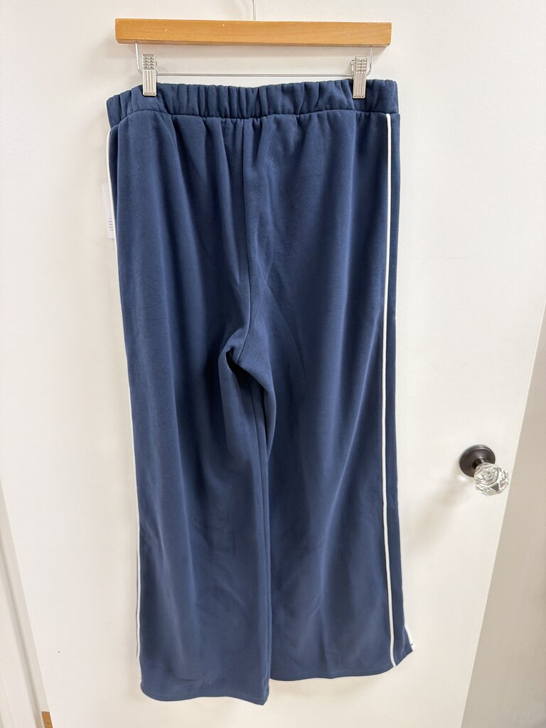 Beyond Yoga Navy Fleece Wide Leg Pant NWT