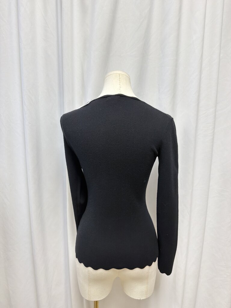 Minnie Rose Scalloped Neckline Long Sleeve