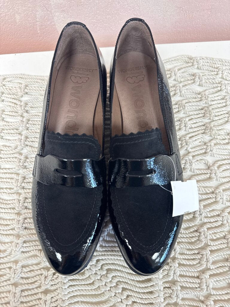 Wonders Fly Black Patent Lug Sole Wedge Loafer