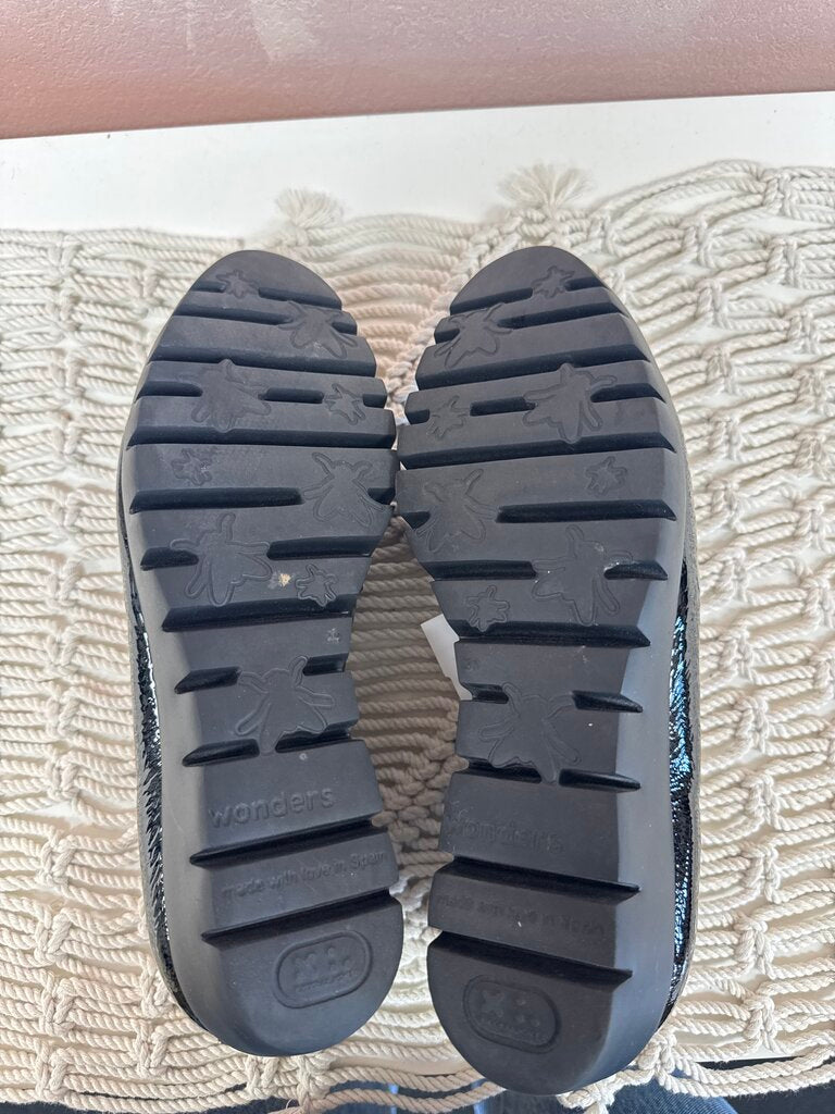 Wonders Fly Black Patent Lug Sole Wedge Loafer