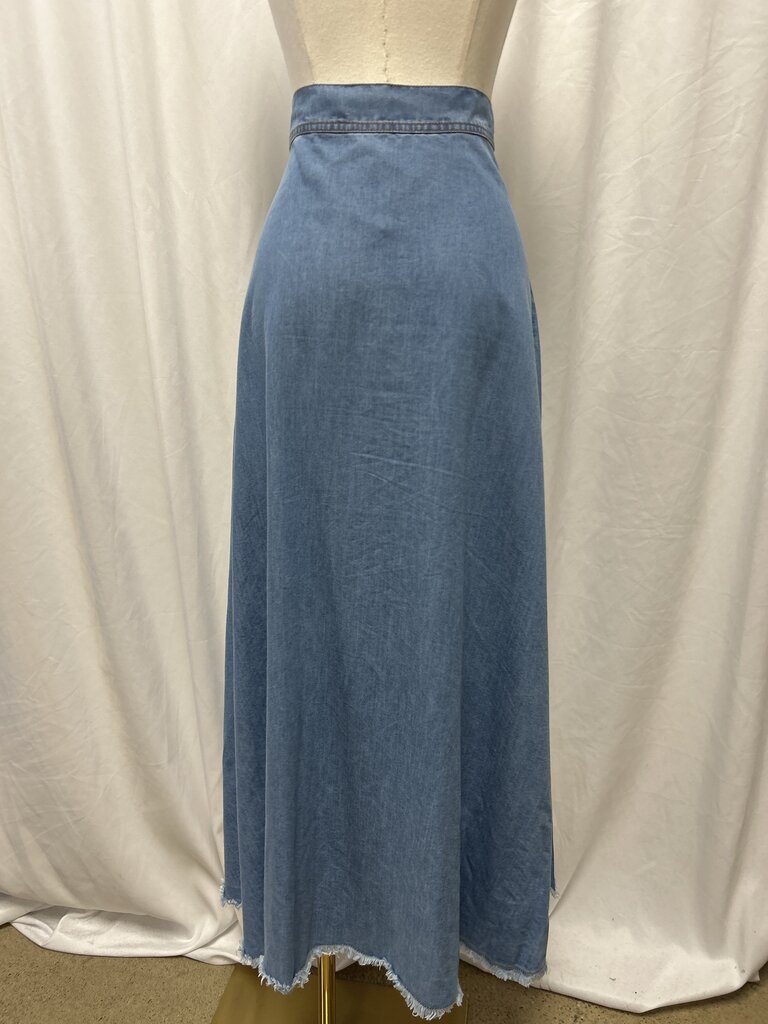 IN:05 Chambray Skirt
