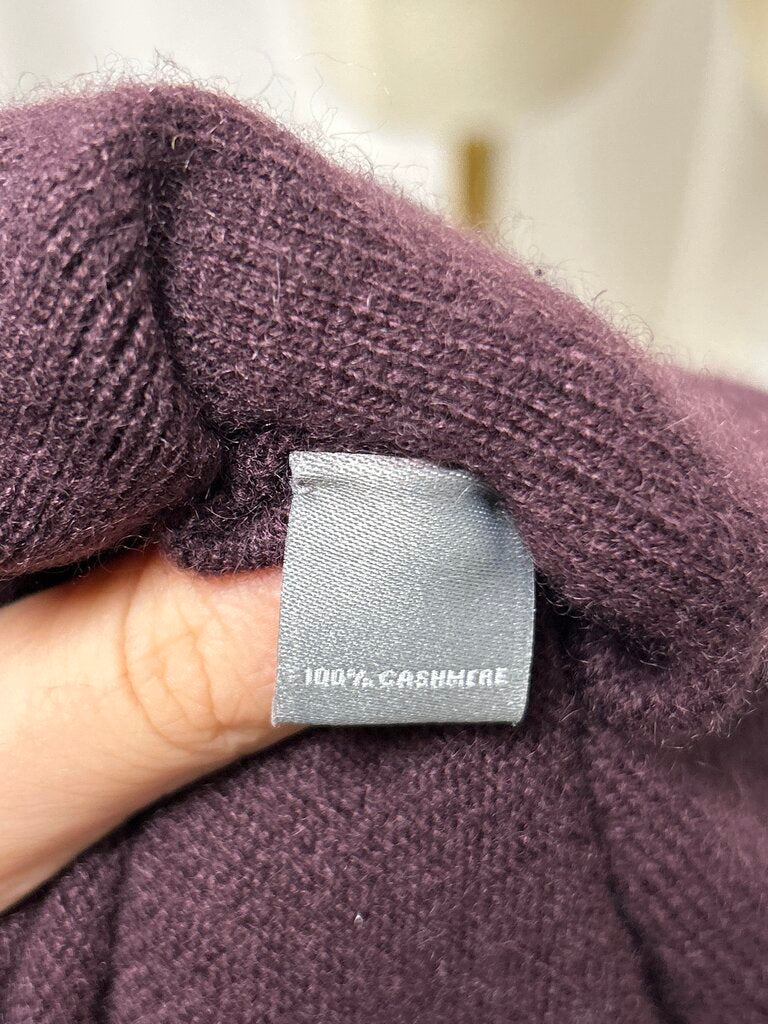 Neiman Marcus Crew Neck Cashmere