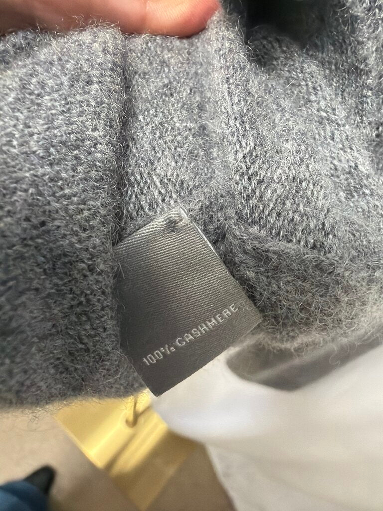 Neiman Marcus Crew Neck Cashmere