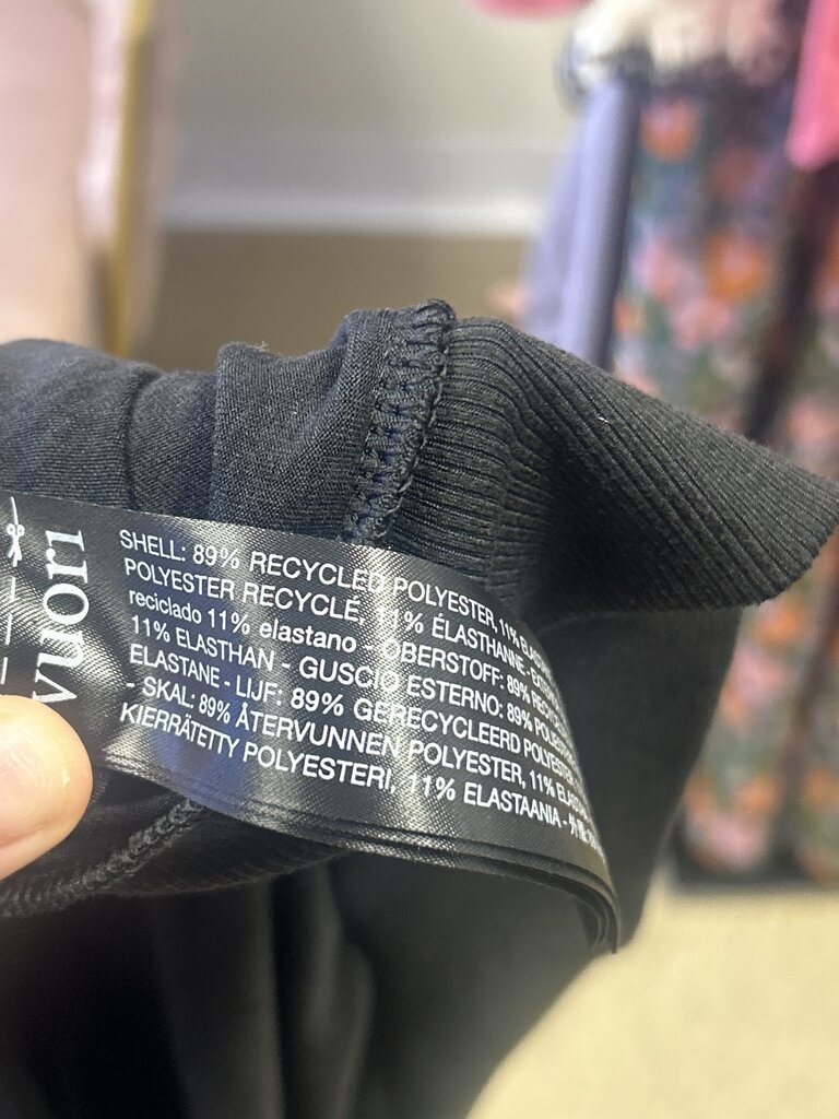 Vuori Hooded Pull Over