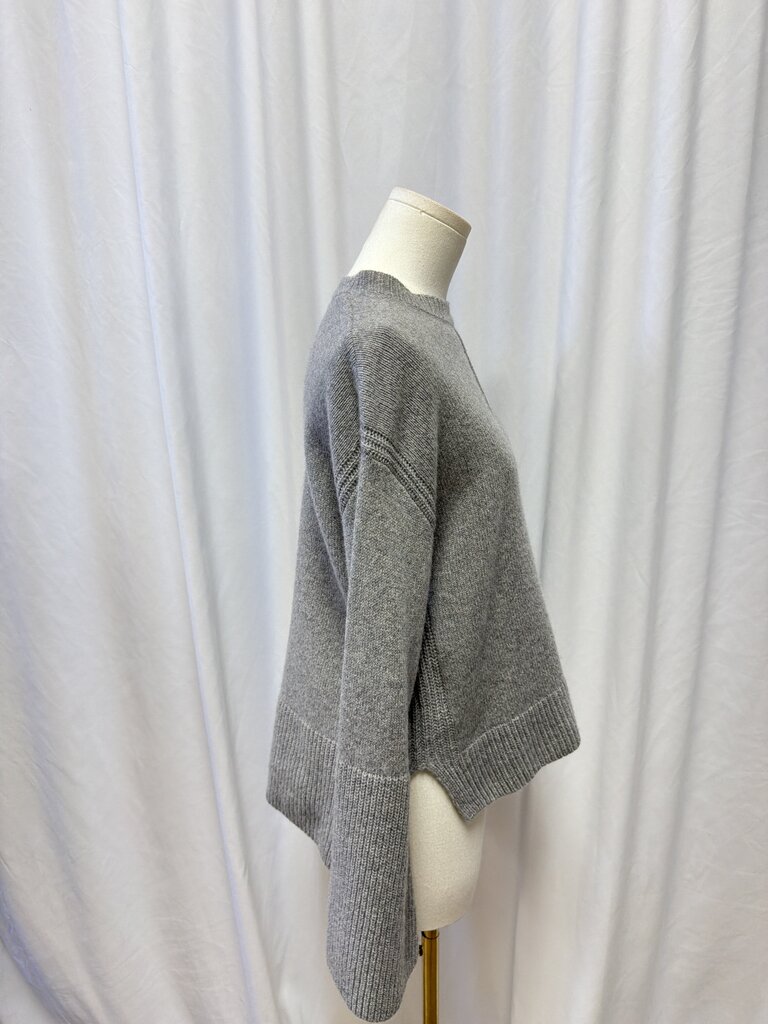 Frame Grey Cashmere Crewneck Sweater