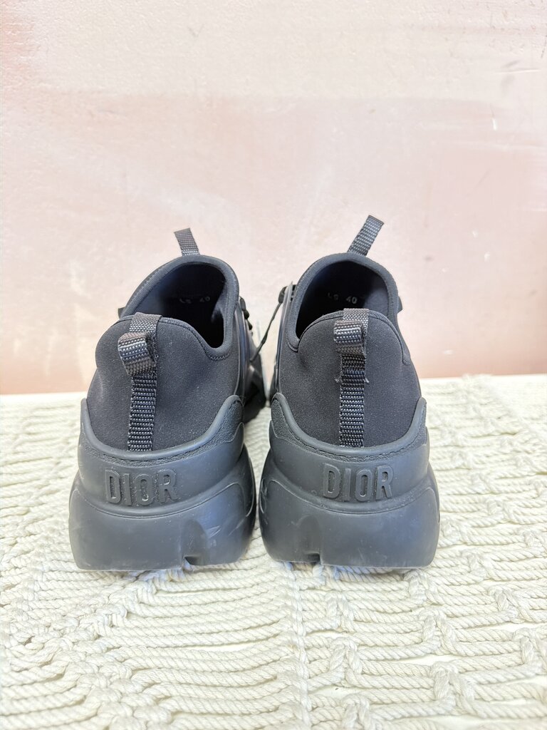 Christian Dior Noir D-Connect Sneakers (Like New) w/Box