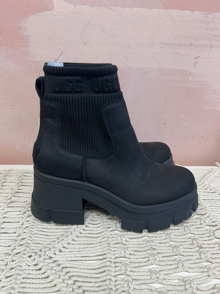 Ugg Black Moxy Chelsea Bootie