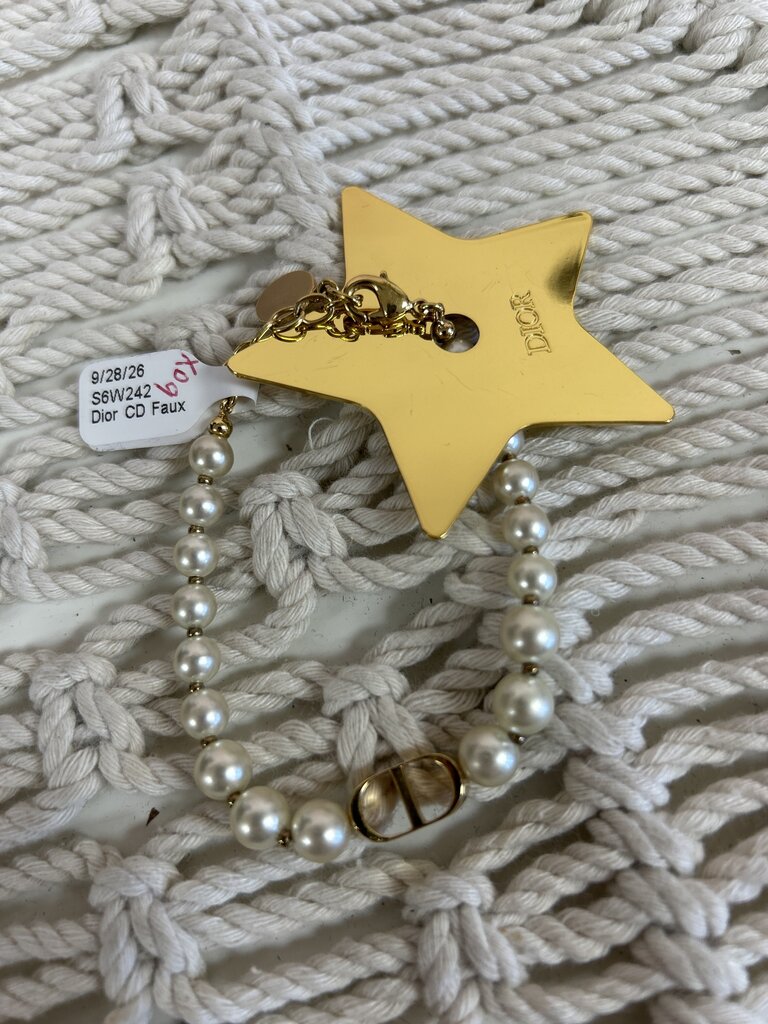 Dior CD Faux Pearl Bracelet w/Star Charm w/Box & Dustbag