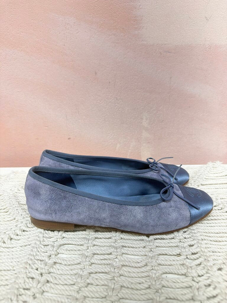 Chanel Goat Leather Interlocking CC Flat w/ Dustbag
