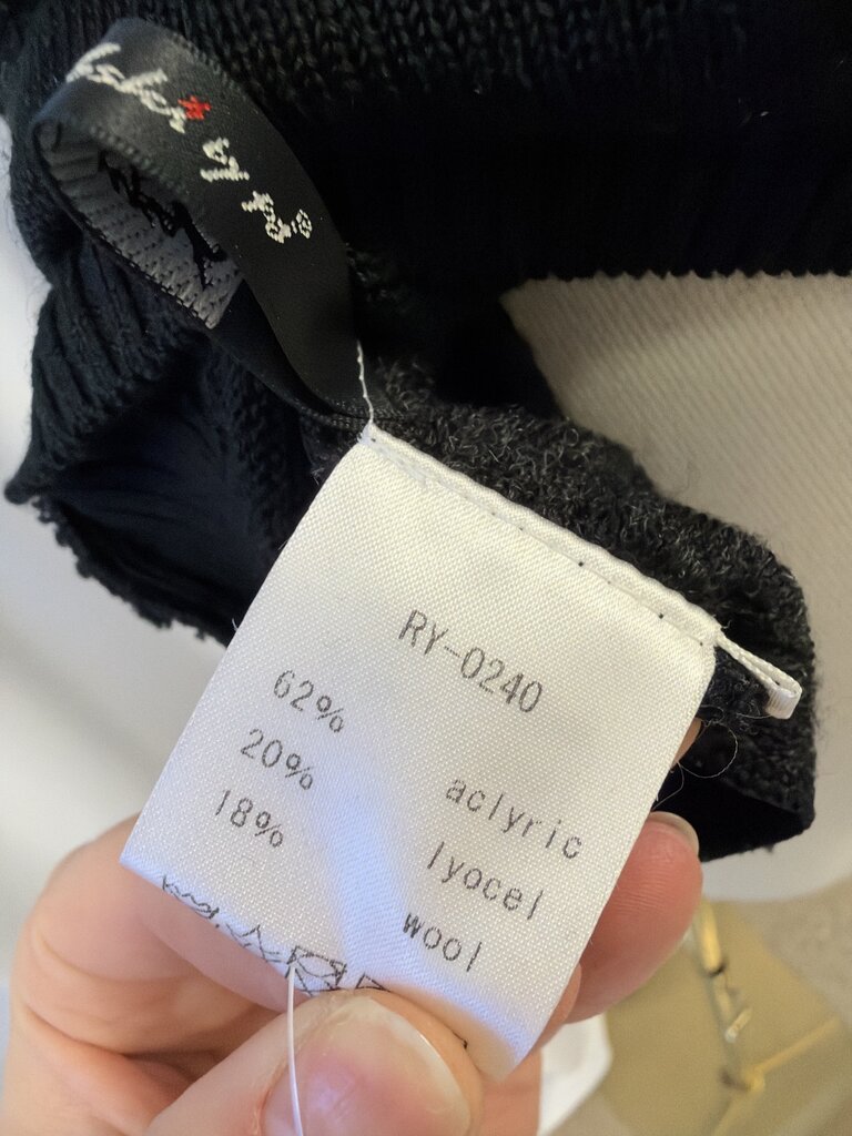 Yoshi Yoshi Tweed Sleeveless Zipper Sweater