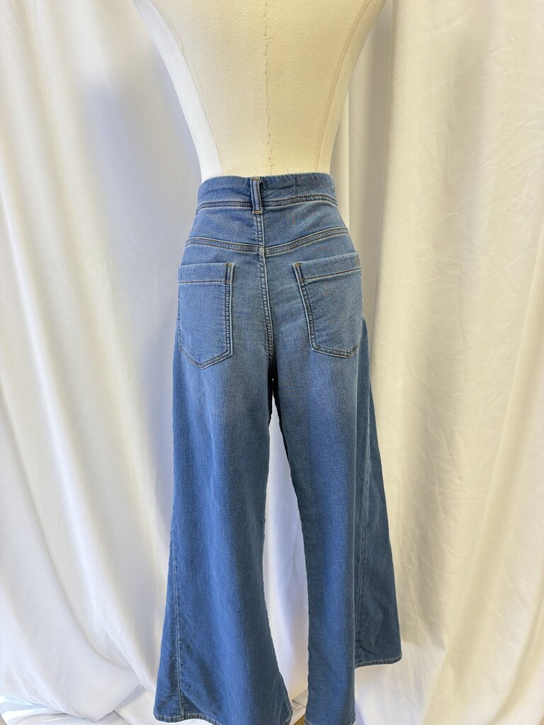 Pilcro Ultra Wide Leg Jean