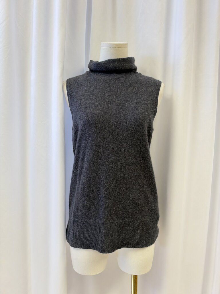 Saks Sleeveless Cashmere Turtleneck