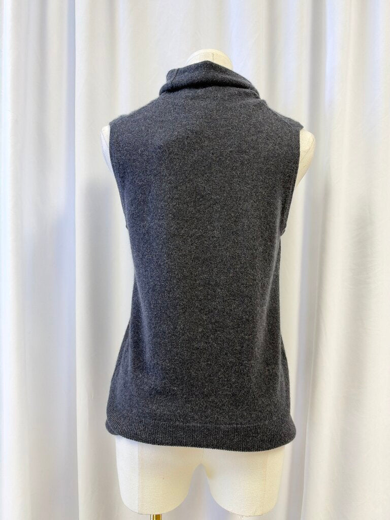 Saks Sleeveless Cashmere Turtleneck