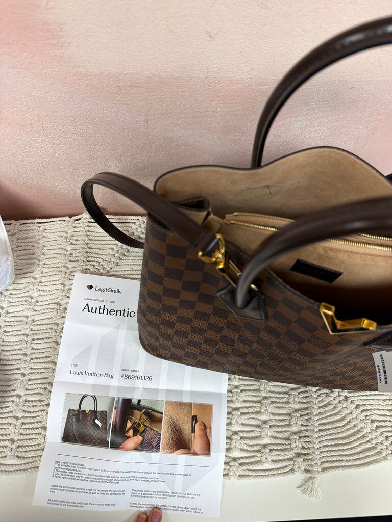 Louis Vuitton Damier Ebene Kensington