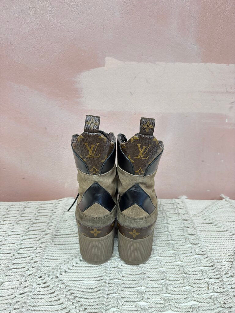 Louis Vuitton Monogram and Suede Desert Boot w/ Box