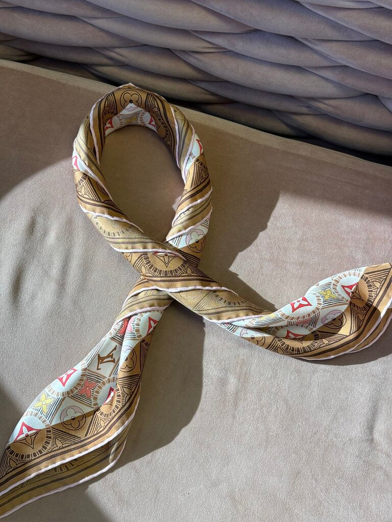 Raffle Ticket: Win a Louis Vuitton Scarf!