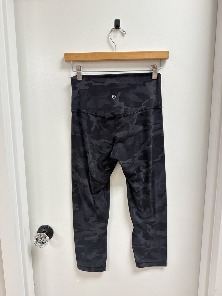 Lululemon Camo Cropped Legging