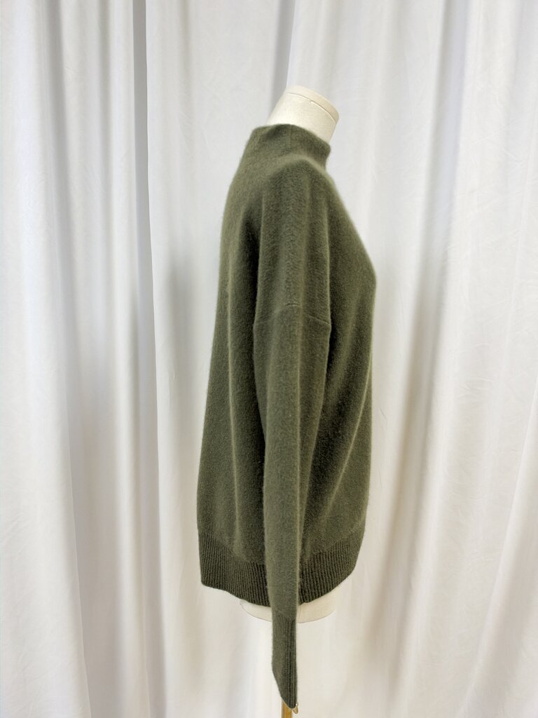 Vince Cashmere Boat Neck Sweater