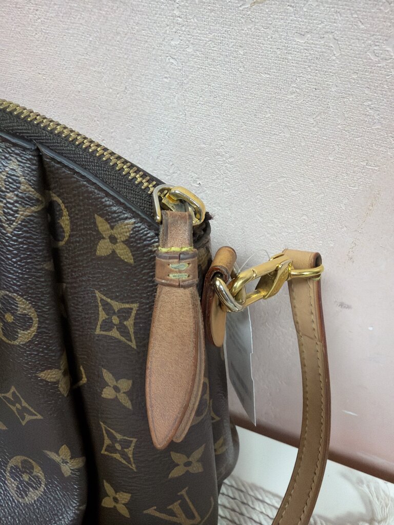Louis Vuitton Monogram Rivoli PM (As Is)