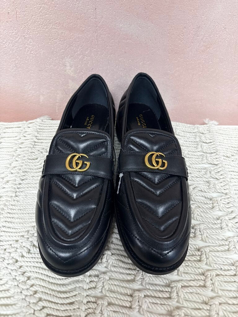Gucci Marmont Quilted GG Loafers (Excellent Condition) w/box & dustbag