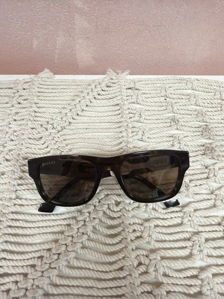 Gucci Tortoise Shell Square Frame Sunglasses w/ Case