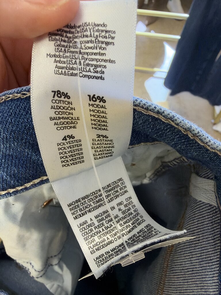 Mother Raw Hem Cropped Jean
