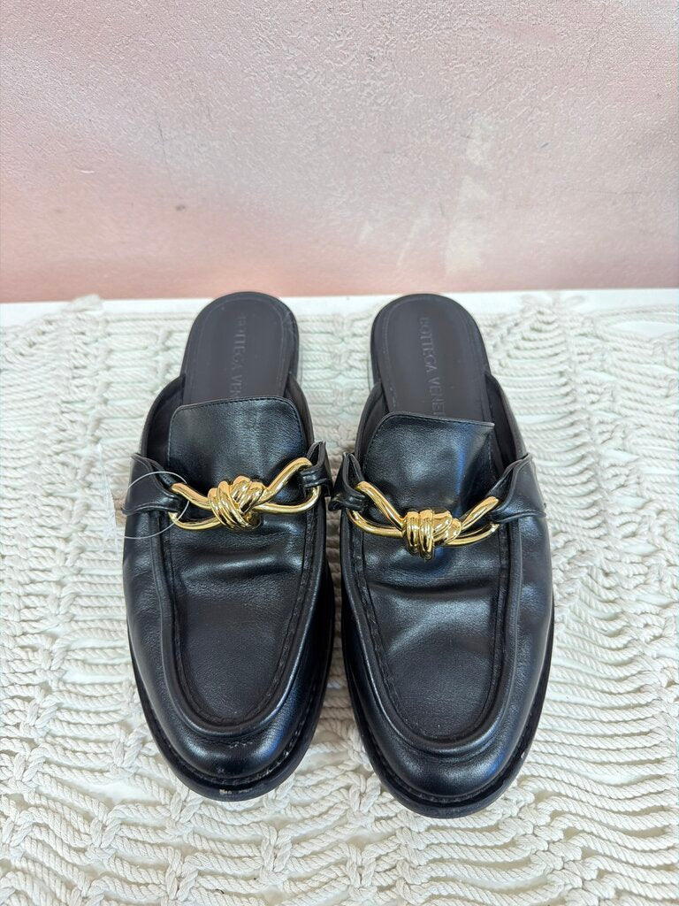 Bottega Leather Mule Knotted Hardware