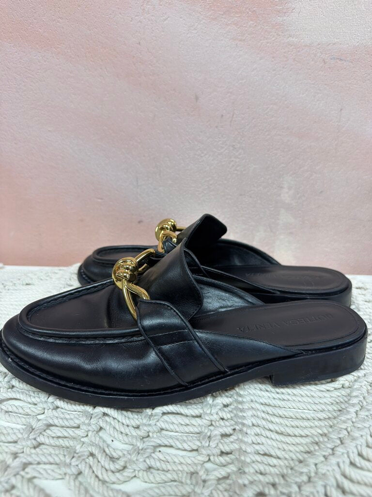 Bottega Leather Mule Knotted Hardware