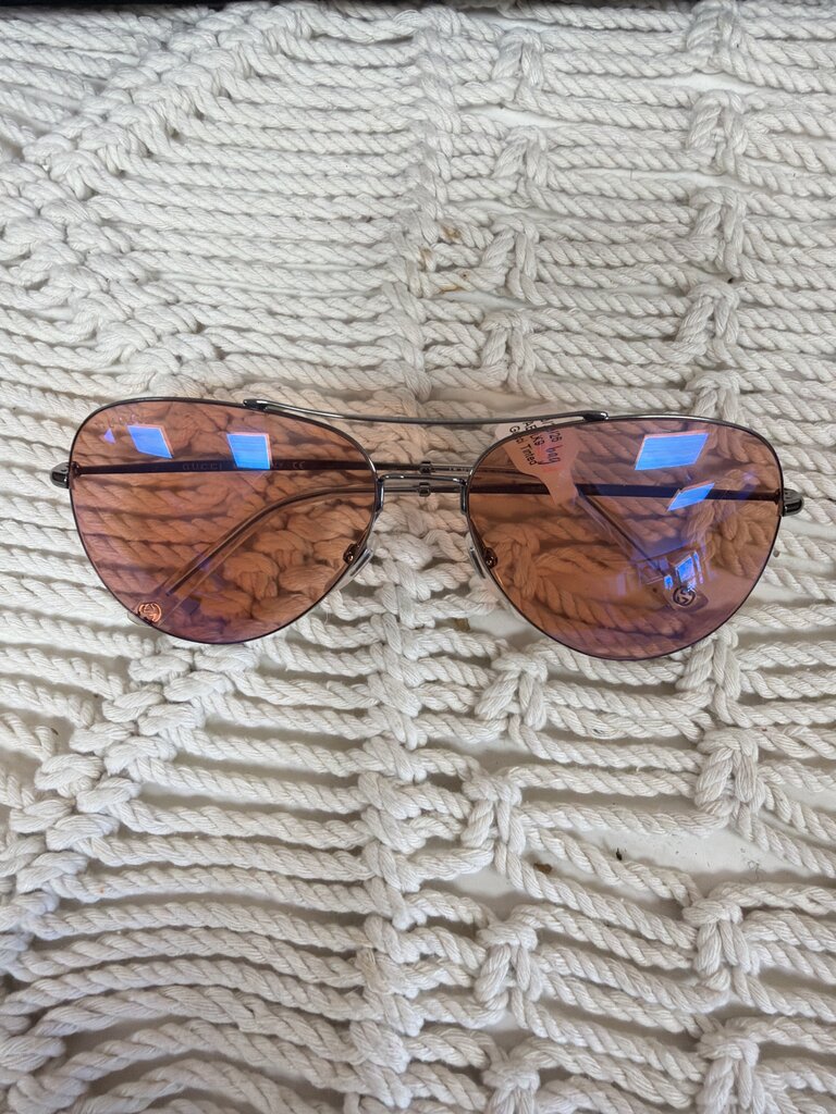 Gucci Tinted Aviator Sunglasses w/ Dustbag