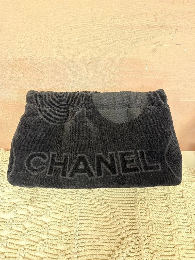 Lady Cuir Clutch NWT (Originally $798; made from sustainably sourced luxury materials)