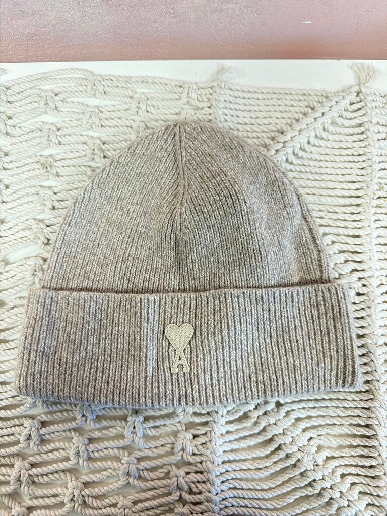 Ami Embroidered Cashmere Beanie w/ Dustbag